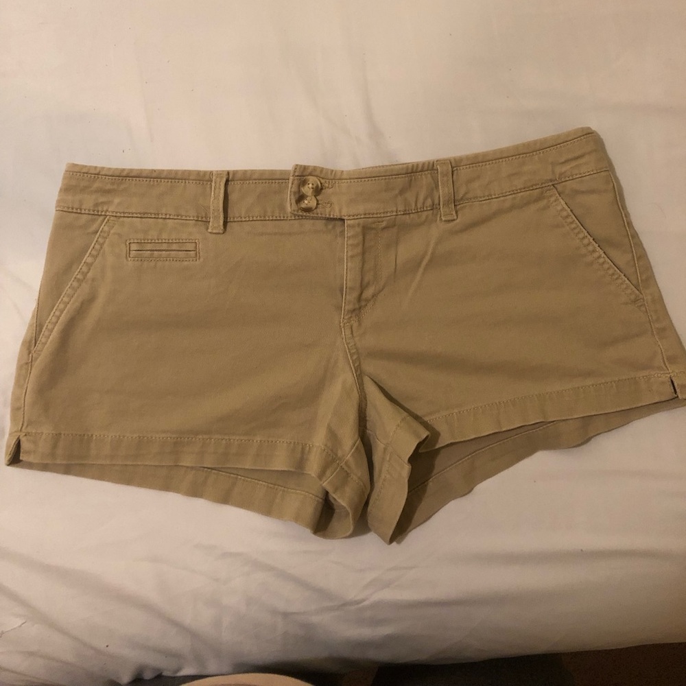 Tan American 🦅 Eagle outfitters Shorts